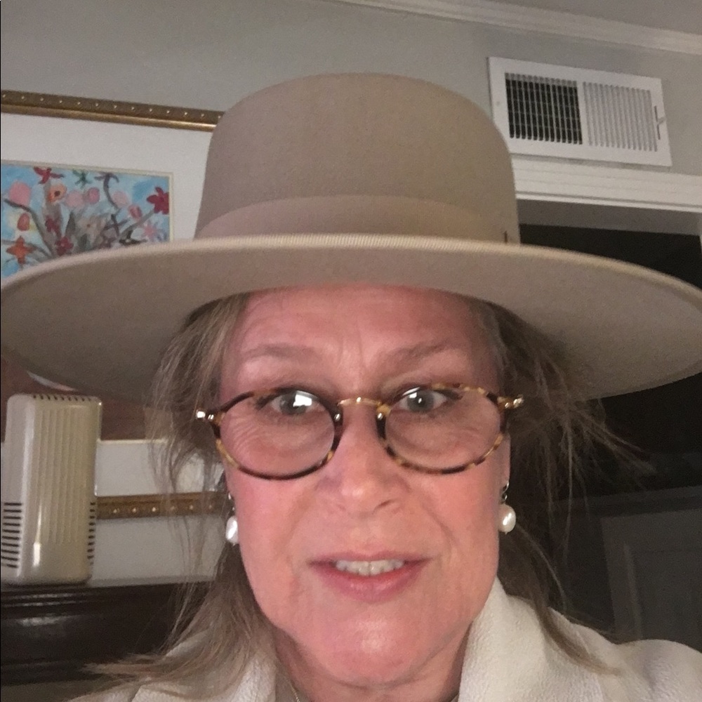 Meet your Posher, Kimberly